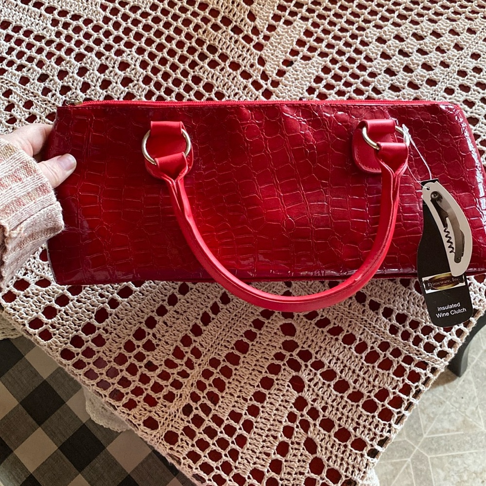 NEW with tags Primewear Insulated Wine Bag / Clutch,Red. Corkscrew not included